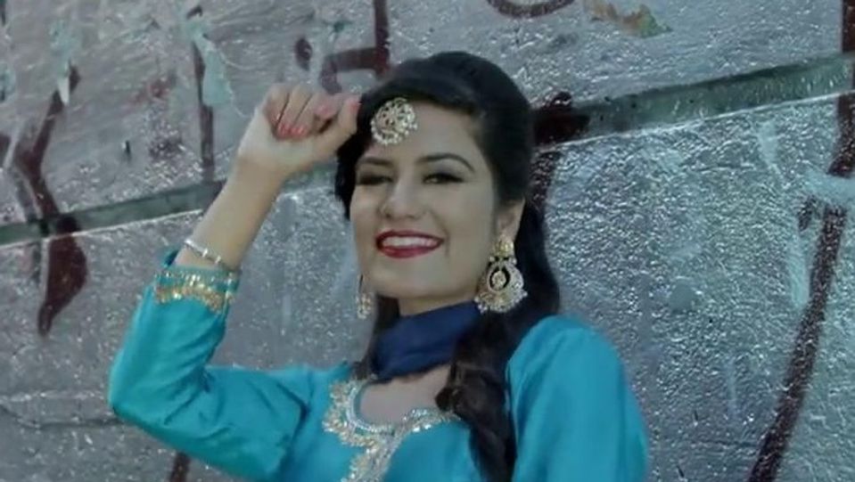 Kaur B - Celebrity Style in Paranda Single, 2016 from Paranda. | Charmboard