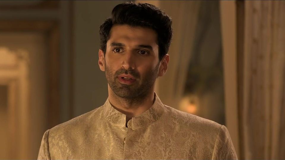 Celebrity Hairstyle of Aditya Roy Kapur from Official Trailer, Kalank, 2019  | Charmboard