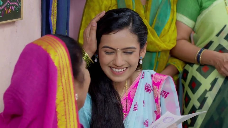 Celebrity Hairstyle of Shivani Baokar from Lagira Zhala Jee, Episode 668,  2019 | Charmboard