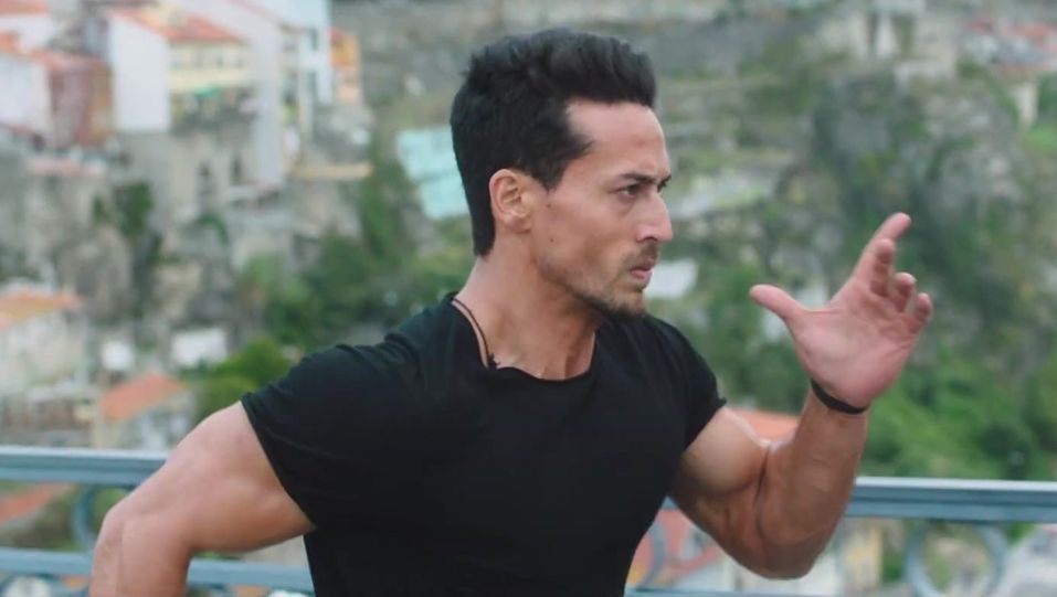 Tiger Shroff in Black Tees Outfit - Celebrity Clothing | Charmboard