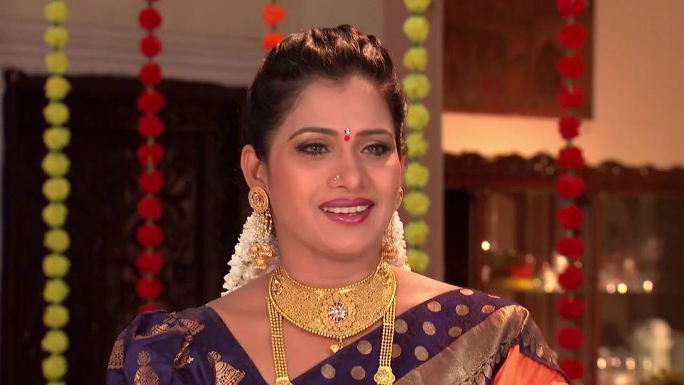 Celebrity Hairstyle of Chandrika Ravi from Kalyana Vaibhogam, Episode 591,  2019 | Charmboard